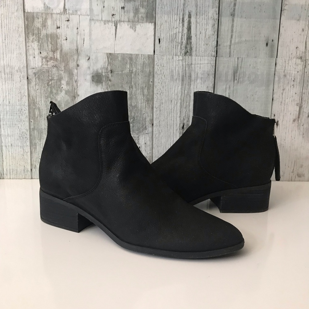 Lucky Brand Leather Ankle Boots Retail $129 - Picture 2 of 8